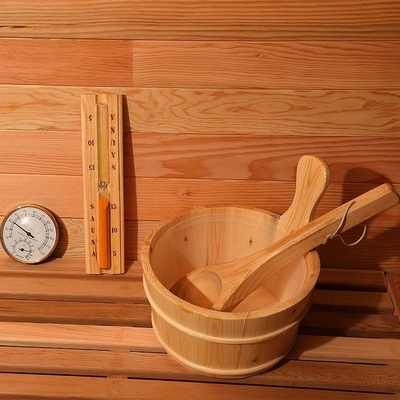 Sauna exterior do tambor do grande vapor tradicional da madeira maciça com o fogão 6KW