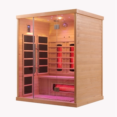 Sauna de cor de madeira de luxo com painel de controle e iluminação LED